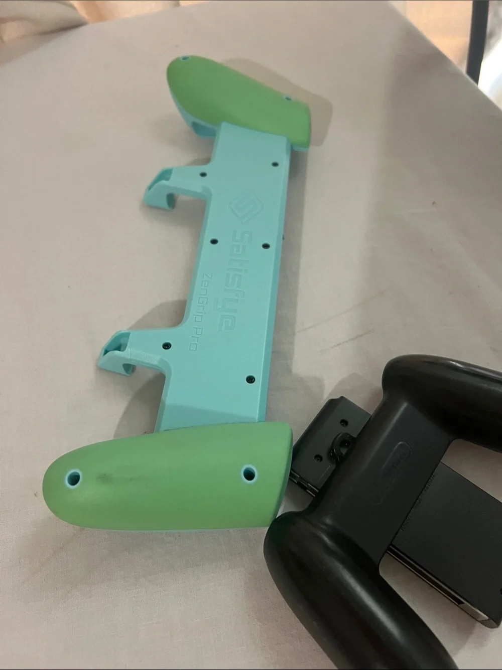 Universal Mobile Game Controller Grip - Black and Aqua Bundle